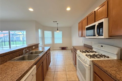 Villa ou maison à vendre à Davenport, Floride: 5 chambres, 277.22 m2 № 2388638 - photo 17