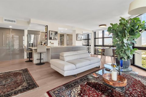 Copropriété à louer à Miami, Floride: 2 chambres, 154.31 m2 № 2004126 - photo 3