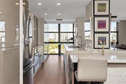 Copropriété à louer à Miami, Floride: 2 chambres, 154.31 m2 № 2004126 - photo 8