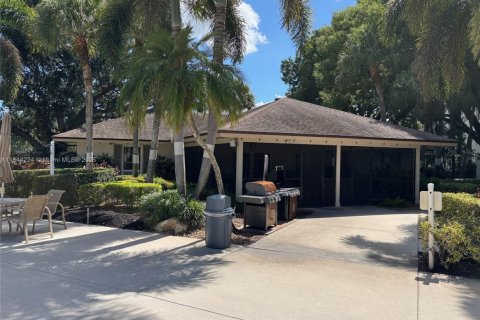 Copropriété à vendre à Pompano Beach, Floride: 2 chambres, 113.81 m2 № 1839214 - photo 29
