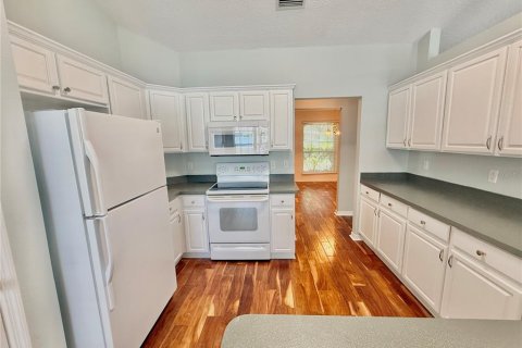 House in Palm Coast, Florida 3 bedrooms, 187.29 sq.m. № 2230498 - photo 22