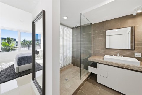 Купить кондоминиум в Майами-Бич, Флорида 1 спальня, 69.49м2, № 2056548 - фото 12