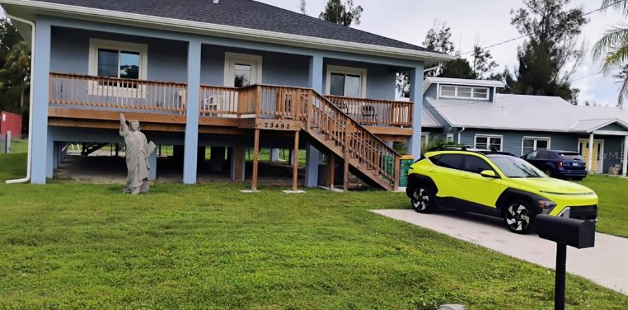 Villa ou maison à Port Charlotte, Floride 3 chambres, 153.85 m2 № 2410271