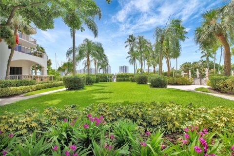 Condominio en alquiler en Aventura, Florida, 2 dormitorios, 110.27 m2 № 2030671 - foto 23