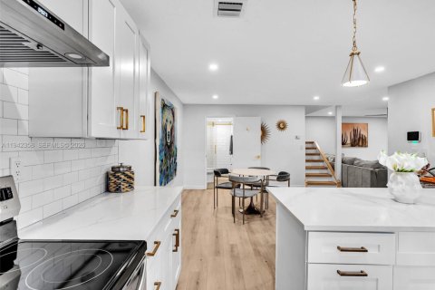 Touwnhouse à vendre à Plantation, Floride: 2 chambres, 116.96 m2 № 1999154 - photo 29