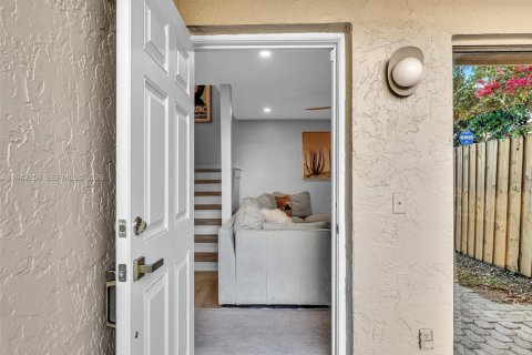 Touwnhouse à vendre à Plantation, Floride: 2 chambres, 116.96 m2 № 1999154 - photo 7