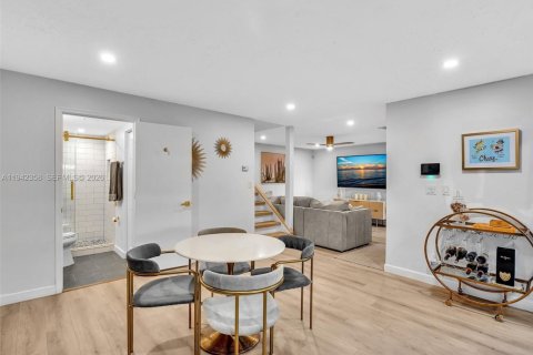 Touwnhouse à vendre à Plantation, Floride: 2 chambres, 116.96 m2 № 1999154 - photo 18