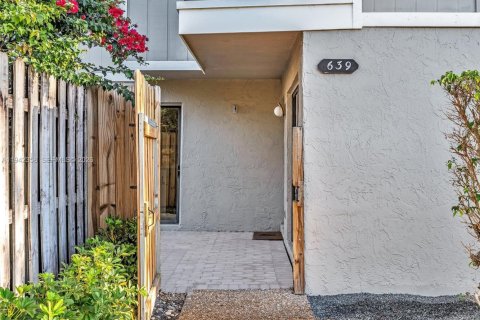 Touwnhouse à vendre à Plantation, Floride: 2 chambres, 116.96 m2 № 1999154 - photo 2