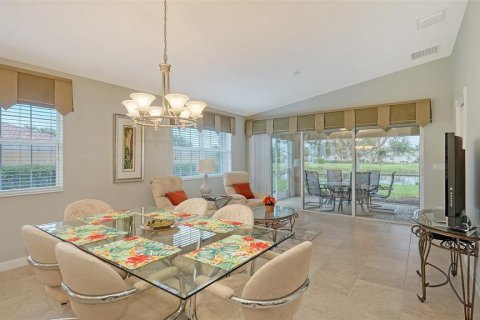 House in Venice, Florida 2 bedrooms, 140.56 sq.m. № 1839870 - photo 17