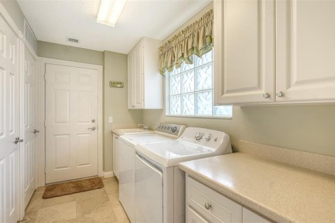 House in Venice, Florida 2 bedrooms, 140.56 sq.m. № 1839870 - photo 2