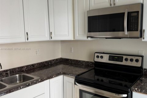 Снять в аренду кондоминиум в Халландейл-Бич, Флорида 1 спальня, 81.38м2, № 1992402 - фото 16