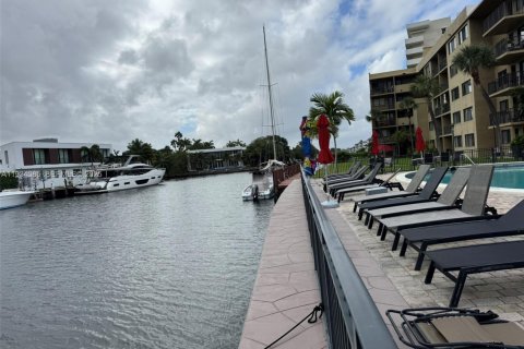 Снять в аренду кондоминиум в Халландейл-Бич, Флорида 1 спальня, 81.38м2, № 1992402 - фото 6