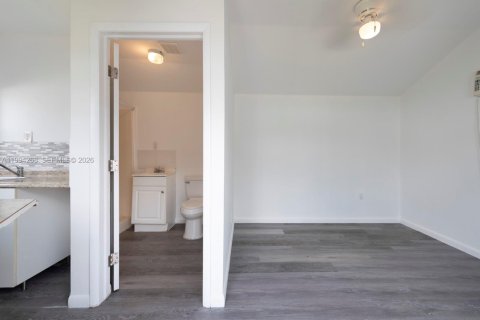 Villa ou maison à vendre à Miami Gardens, Floride: 4 chambres, 117.43 m2 № 2064002 - photo 23