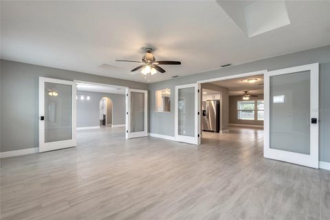 Villa ou maison à vendre à New Smyrna Beach, Floride: 3 chambres, 210.14 m2 № 2235619 - photo 26