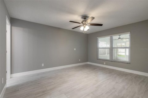 Villa ou maison à vendre à New Smyrna Beach, Floride: 3 chambres, 210.14 m2 № 2235619 - photo 28