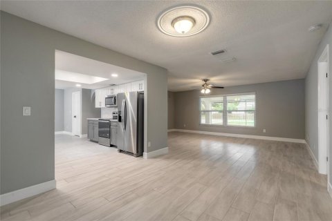Villa ou maison à vendre à New Smyrna Beach, Floride: 3 chambres, 210.14 m2 № 2235619 - photo 14