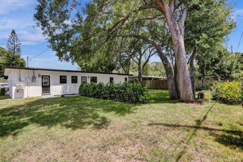 Propiedad comercial en venta en Fort Lauderdale, Florida, 166.76 m2 № 1995053 - foto 5