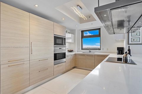 Copropriété à vendre à North Miami Beach, Floride: 2 chambres, 196.4 m2 № 1865762 - photo 23