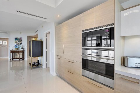 Copropriété à vendre à North Miami Beach, Floride: 2 chambres, 196.4 m2 № 1865762 - photo 27