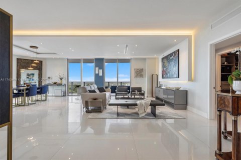 Copropriété à vendre à North Miami Beach, Floride: 2 chambres, 196.4 m2 № 1865762 - photo 9