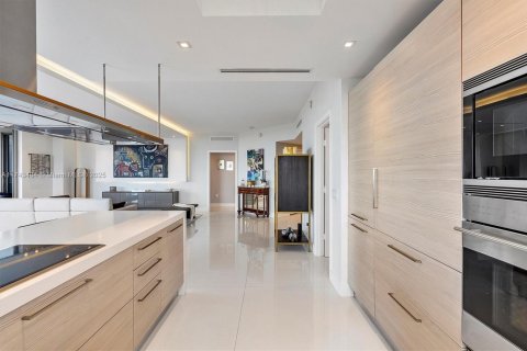 Copropriété à vendre à North Miami Beach, Floride: 2 chambres, 196.4 m2 № 1865762 - photo 25