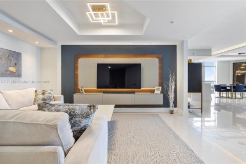 Copropriété à vendre à North Miami Beach, Floride: 2 chambres, 196.4 m2 № 1865762 - photo 4