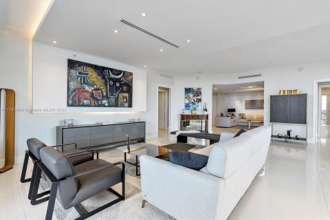 Copropriété à vendre à North Miami Beach, Floride: 2 chambres, 196.4 m2 № 1865762 - photo 14