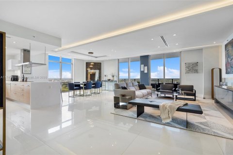 Copropriété à vendre à North Miami Beach, Floride: 2 chambres, 196.4 m2 № 1865762 - photo 8