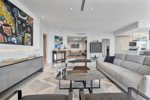 Copropriété à vendre à North Miami Beach, Floride: 2 chambres, 196.4 m2 № 1865762 - photo 13