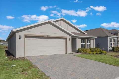 House in DeLand, Florida 4 bedrooms, 148.46 sq.m. № 1912976 - photo 2