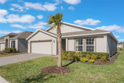 House in DeLand, Florida 4 bedrooms, 148.46 sq.m. № 1912976 - photo 3