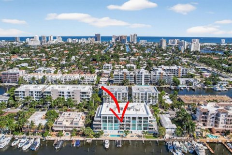 Condo in Fort Lauderdale, Florida, 3 bedrooms  № 1956996 - photo 2