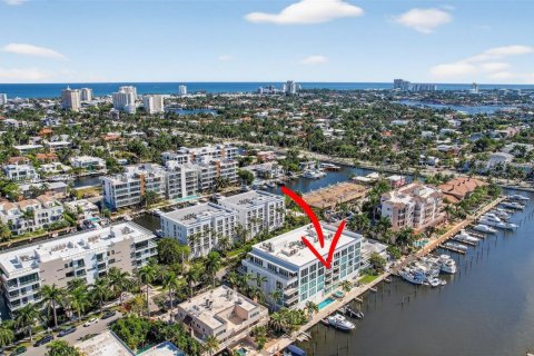 Condo in Fort Lauderdale, Florida, 3 bedrooms  № 1956996 - photo 4