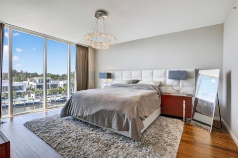 Condo in Fort Lauderdale, Florida, 3 bedrooms  № 1956996 - photo 28