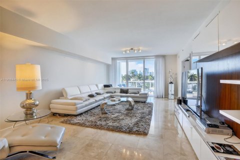 Condo in Fort Lauderdale, Florida, 3 bedrooms  № 1956996 - photo 10