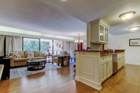 Condo in Palm Harbor, Florida, 2 bedrooms  № 1917728 - photo 2