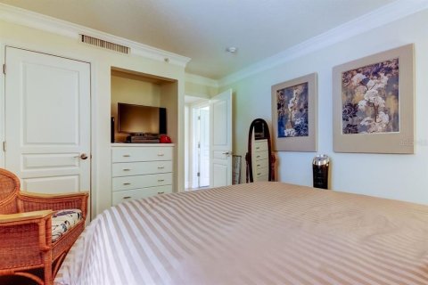 Condo in Palm Harbor, Florida, 2 bedrooms  № 1917728 - photo 22