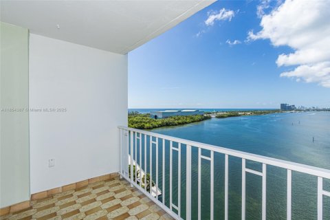 Copropriété à louer à Sunny Isles Beach, Floride: 2 chambres, 104.05 m2 № 1872083 - photo 3