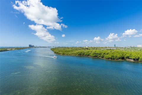 Copropriété à louer à Sunny Isles Beach, Floride: 2 chambres, 104.05 m2 № 1872083 - photo 8