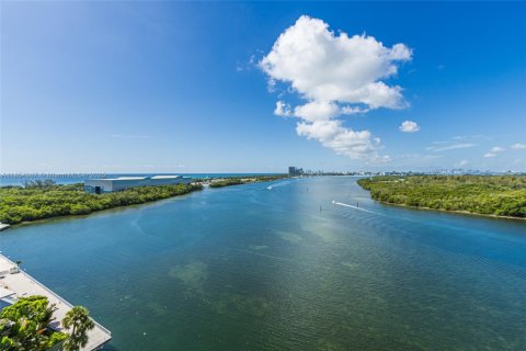 Copropriété à louer à Sunny Isles Beach, Floride: 2 chambres, 104.05 m2 № 1872083 - photo 7