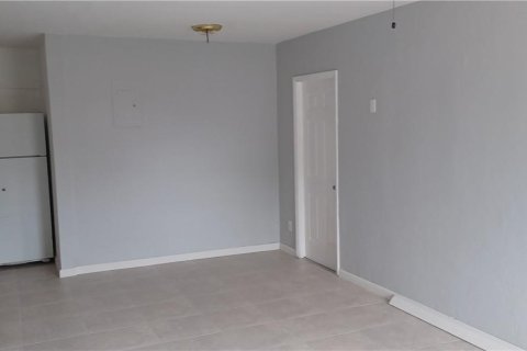 Propiedad comercial en venta en Hollywood, Florida, 211.63 m2 № 46842 - foto 1
