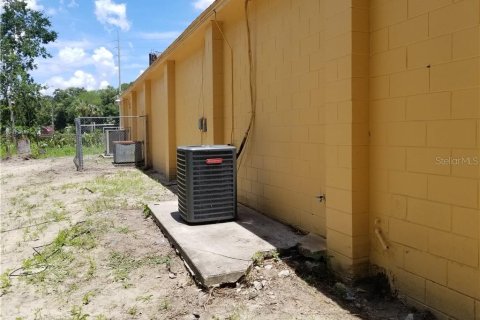 Commercial property in Ocala, Florida 529.54 sq.m. № 229998 - photo 4