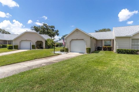 Condo in New Port Richey, Florida, 2 bedrooms  № 1909230 - photo 24