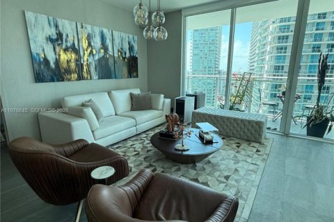 Condo in Miami, Florida, 2 bedrooms  № 2043084