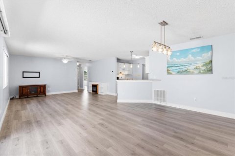 Villa ou maison à vendre à The Villages, Floride: 2 chambres, 106.19 m2 № 1744848 - photo 6