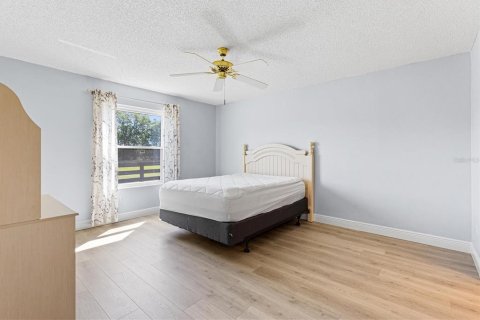 Villa ou maison à vendre à The Villages, Floride: 2 chambres, 106.19 m2 № 1744848 - photo 15