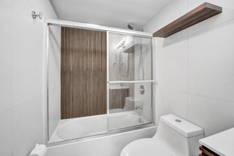 Condo in Plantation, Florida, 1 bedroom  № 2261736 - photo 27
