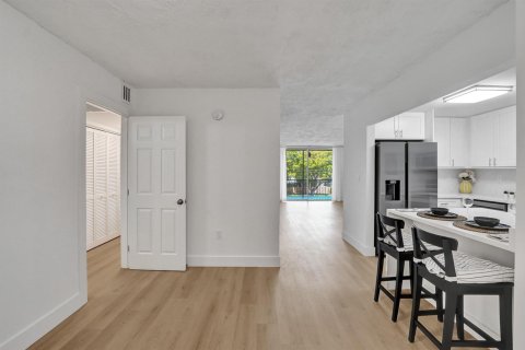 Condo in Plantation, Florida, 1 bedroom  № 2261736 - photo 7