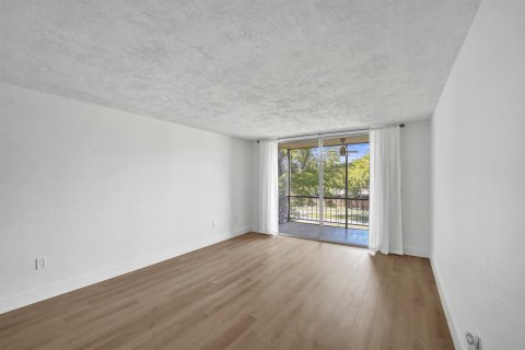Condo in Plantation, Florida, 1 bedroom  № 2261736 - photo 23
