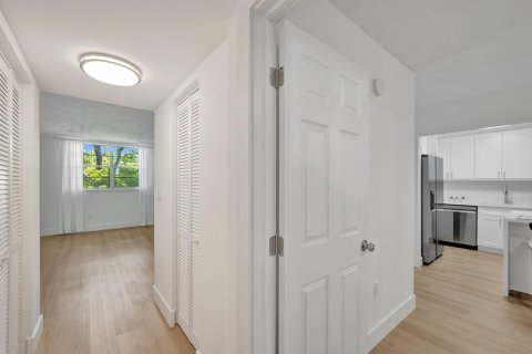 Condo in Plantation, Florida, 1 bedroom  № 2261736 - photo 29